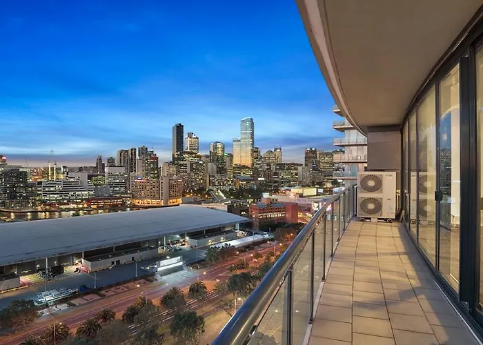 Premier Stays Melbourne
